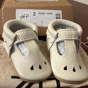 Freshly Picked Mary Jane Moccasins - Bright White size 2 (c4) soft sole